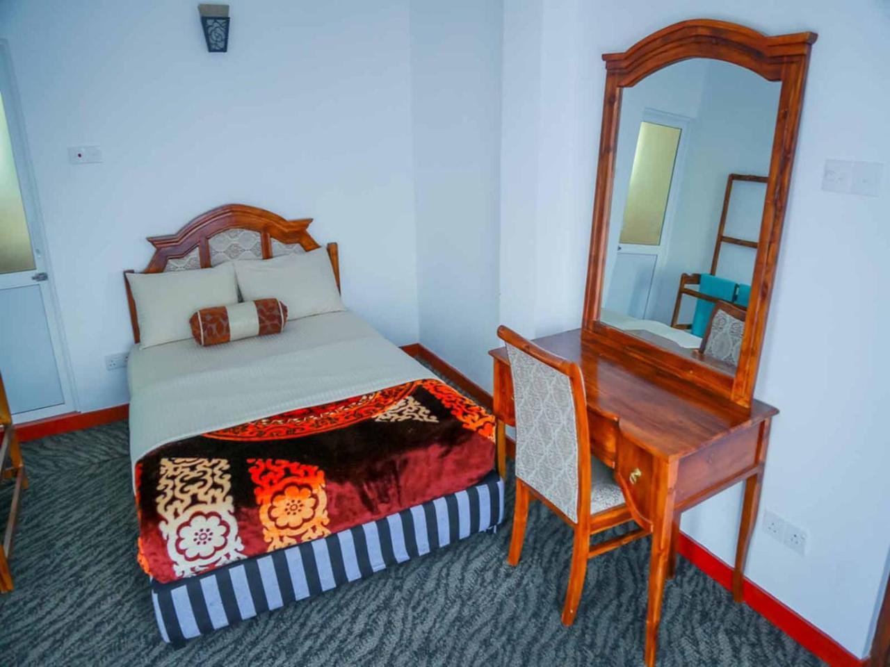 Namadi Nest Home Stay Нувара Елия Екстериор снимка