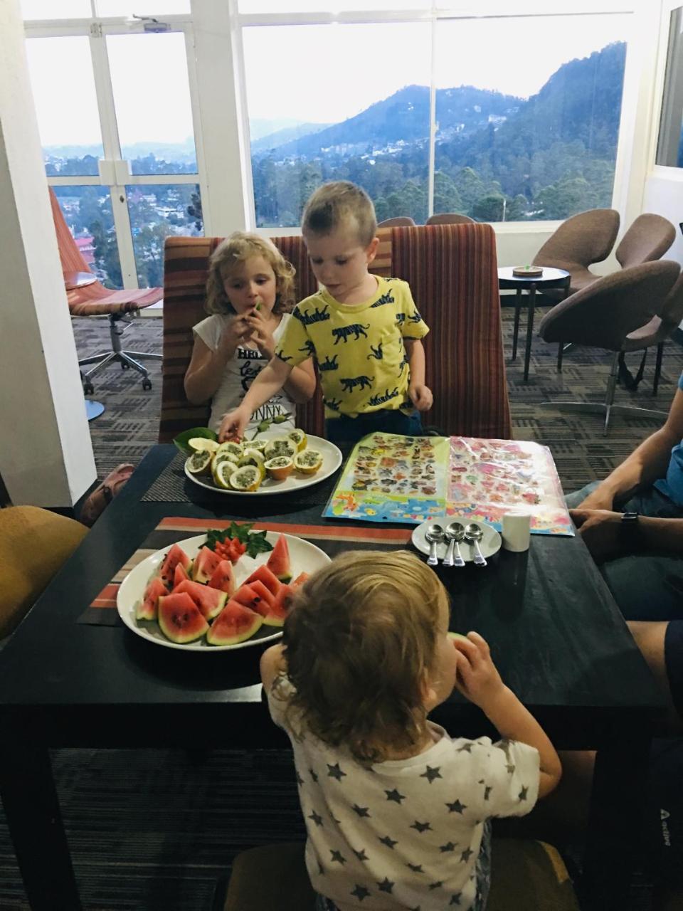 Namadi Nest Home Stay Нувара Елия Екстериор снимка